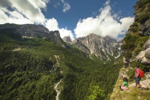 Dolomite Mountains pic